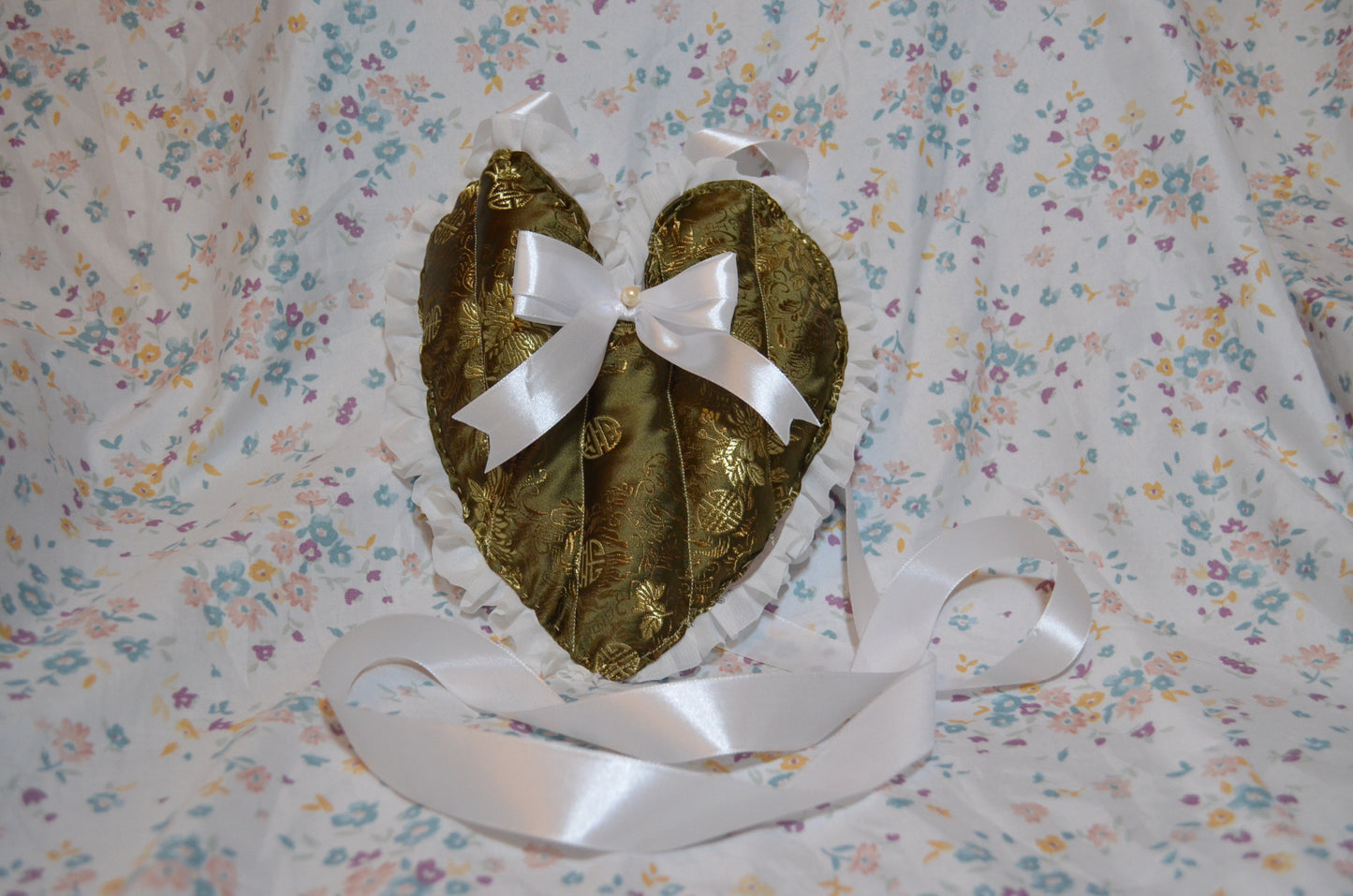 Puff Purse - Green patterned fabric with white accents